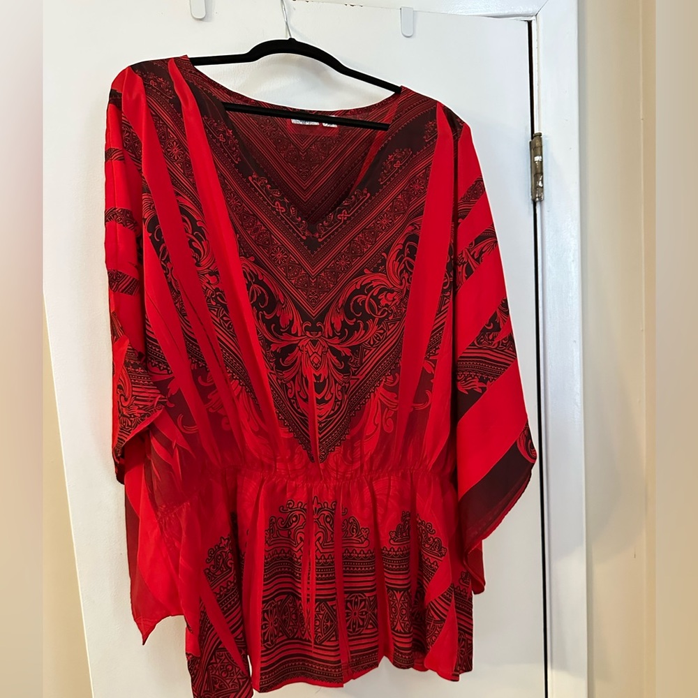 Pretty black and red poncho style top